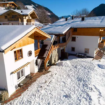 Alpensteinbock L Feriehus *